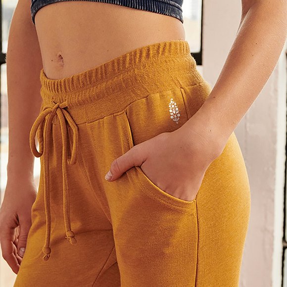 NWT Free People Sunny Skinny Sweatpant / Golden - Picture 3 of 4